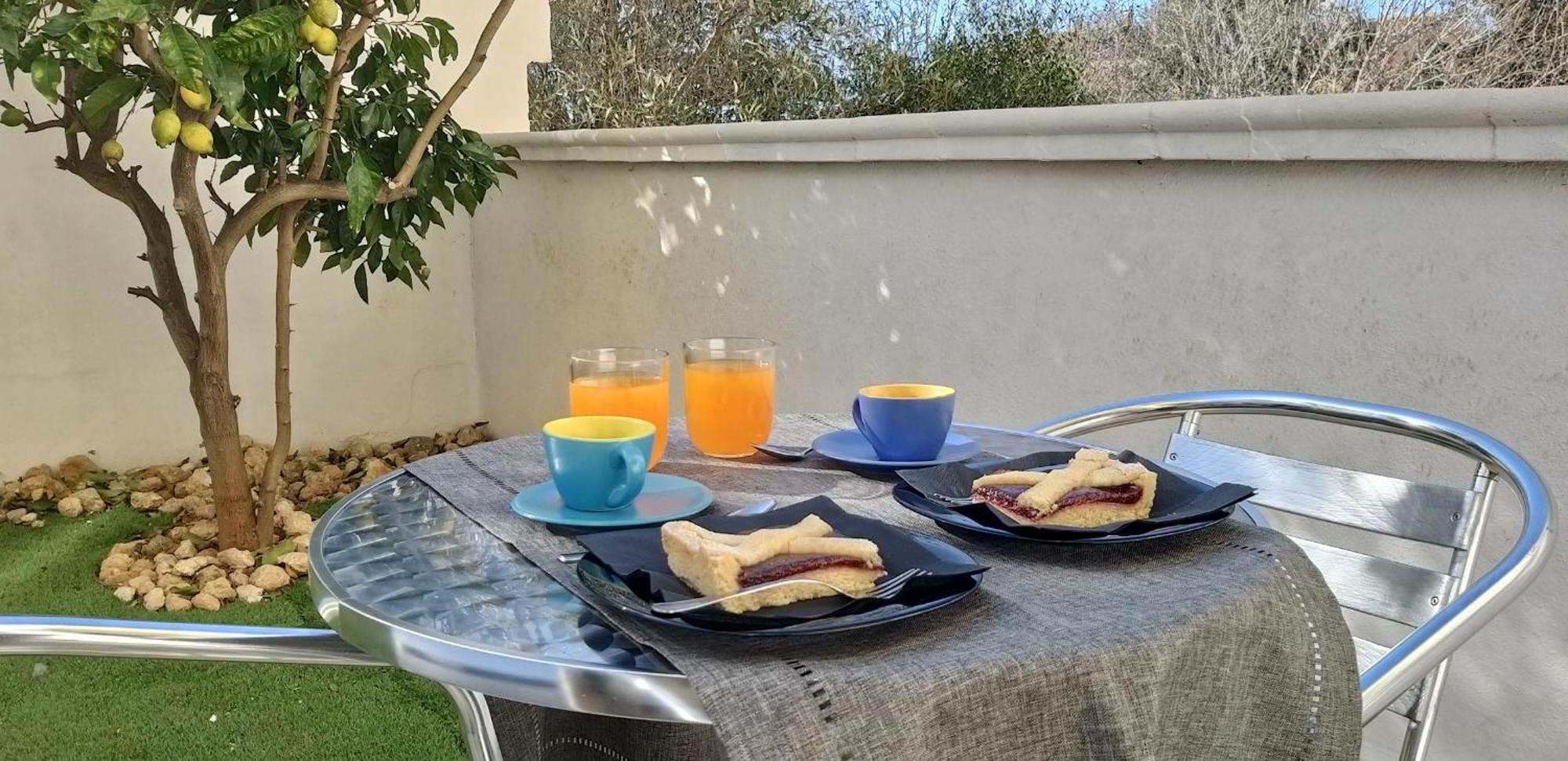 Casa Rosy - Stanza Privata Con Bagno Esclusivo E Parcheggio Gratuito Lejlighed Porto Torres Eksteriør billede