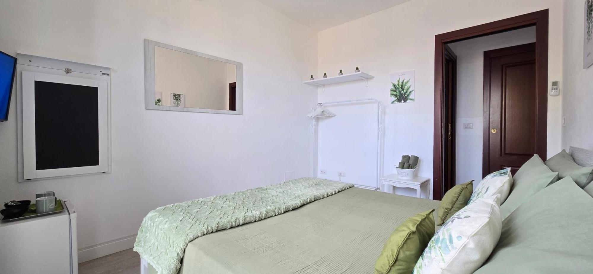 Casa Rosy - Stanza Privata Con Bagno Esclusivo E Parcheggio Gratuito Lejlighed Porto Torres Eksteriør billede